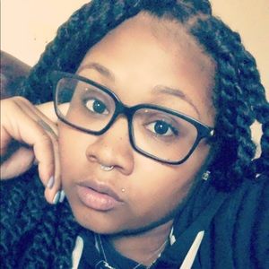 Meet your Posher, Kiana